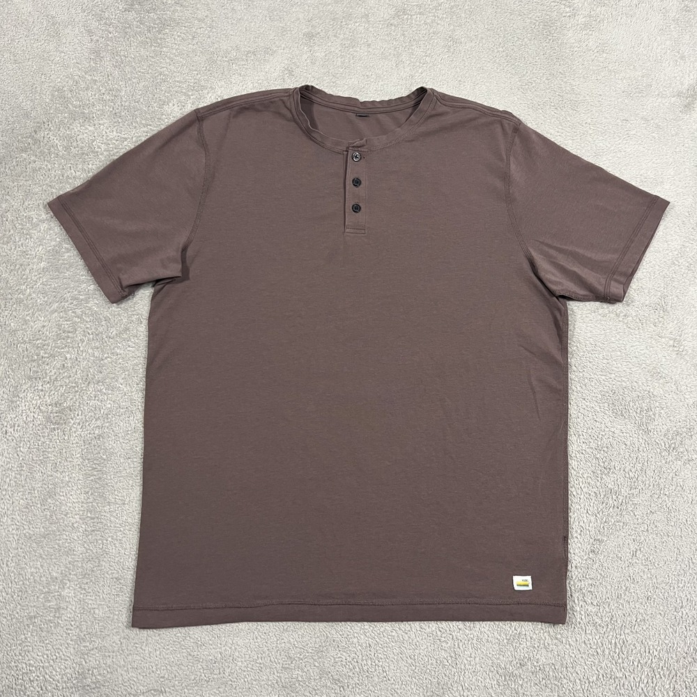 Vuori Ever Henley Tee Shirt Mens Medium Short Sleeve Brown V165